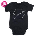 romper frame met naam korte mouw zwart