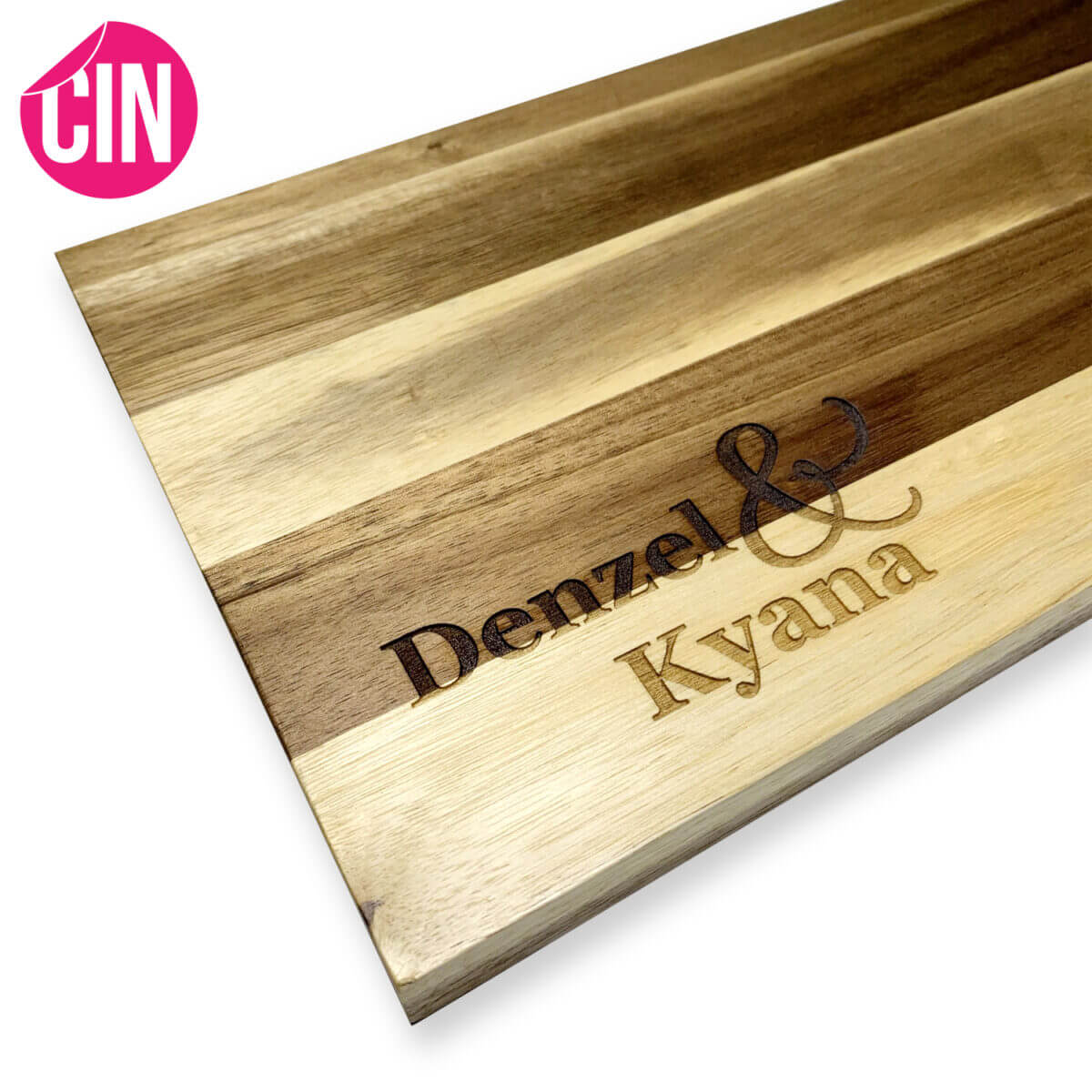 Serveerplank borrelplank met gravure gegraveerd met stad en naam Cindysigns